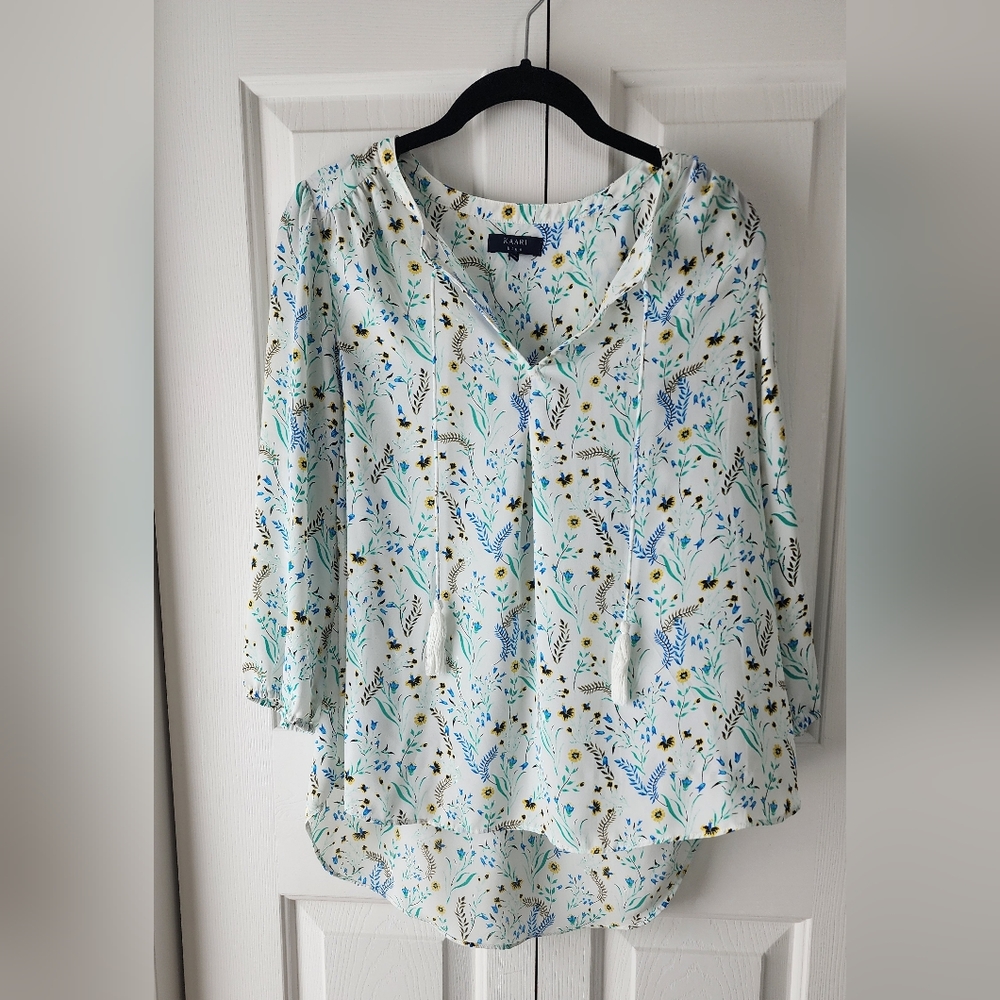 Kaari Blue Floral Blouse | S | White & Blue | delicate